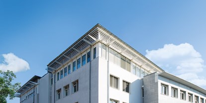 Schönheitskliniken - Baden-Württemberg - Dorow Clinic Schönheitsklinik-Zahnklinik Lörrach